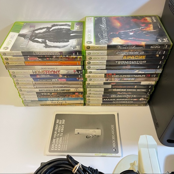 (MEGA BUNDLE) Xbox 360 Console (48) Games & Accessories!! - Picture 14 of 17